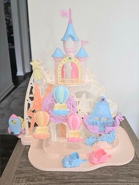 Sylvanian Families Dreaming Castle Amusement Park Calico Critters INCOMPLETE.